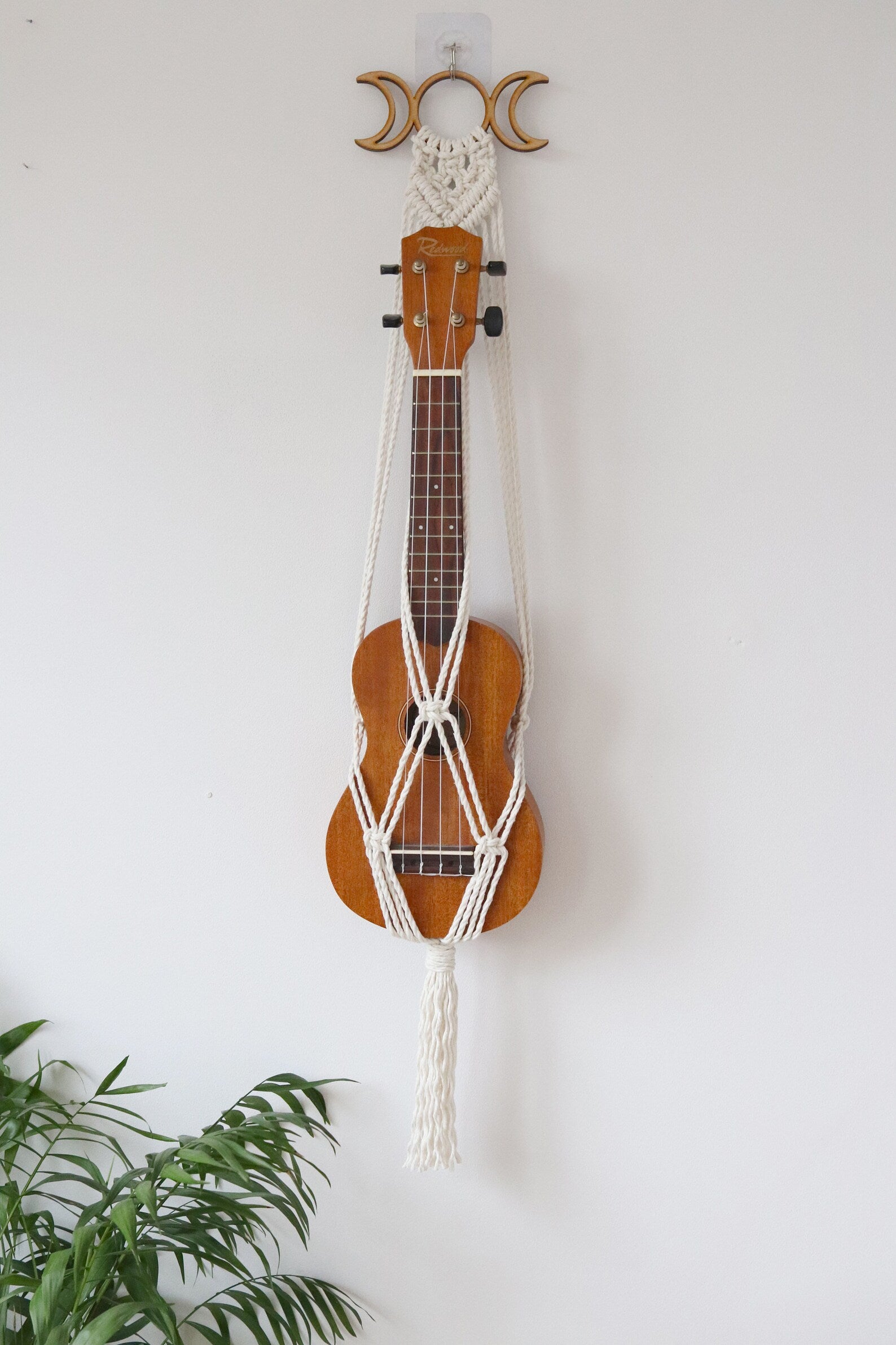 ukulele mount