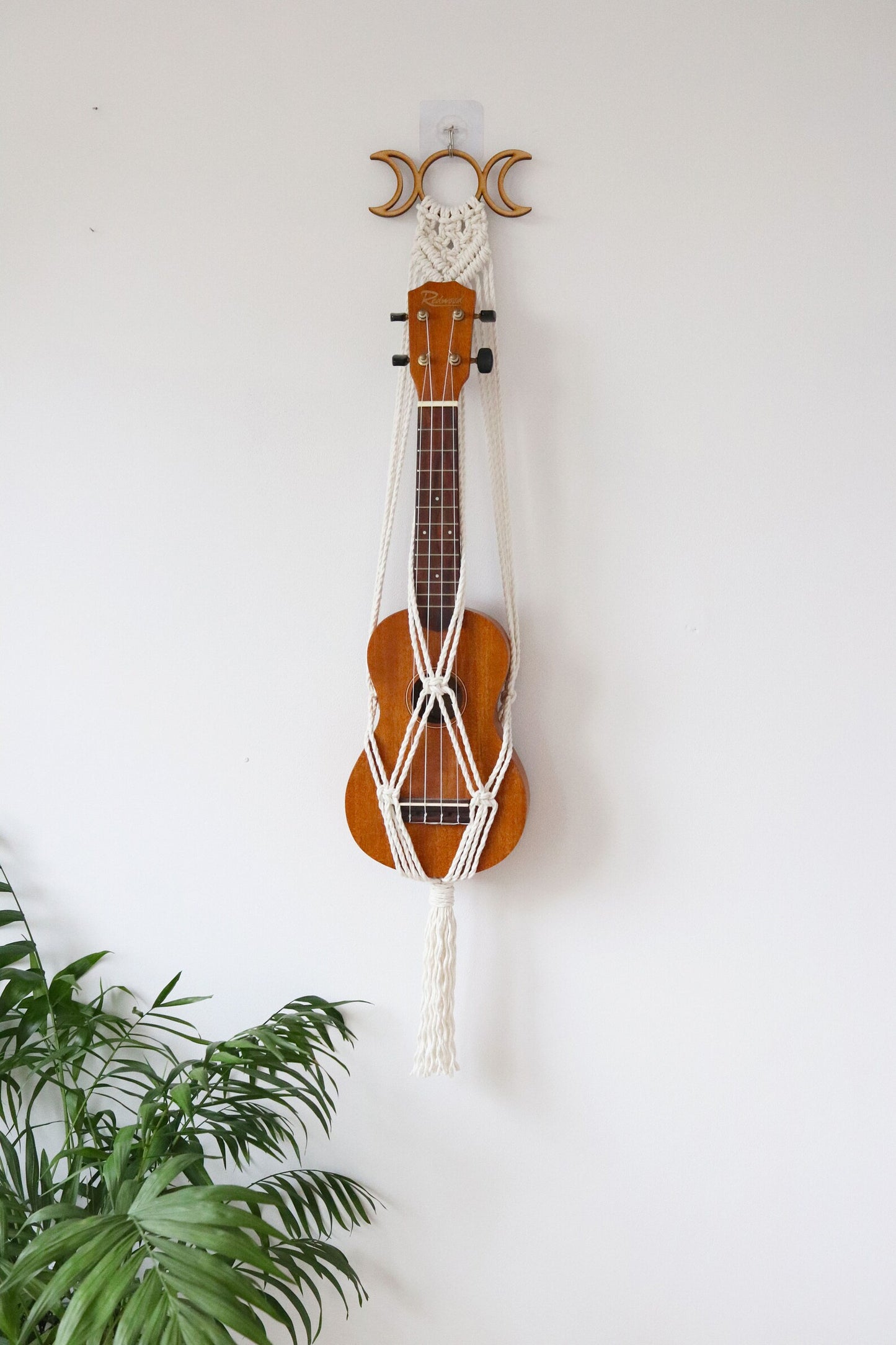 ukulele mount